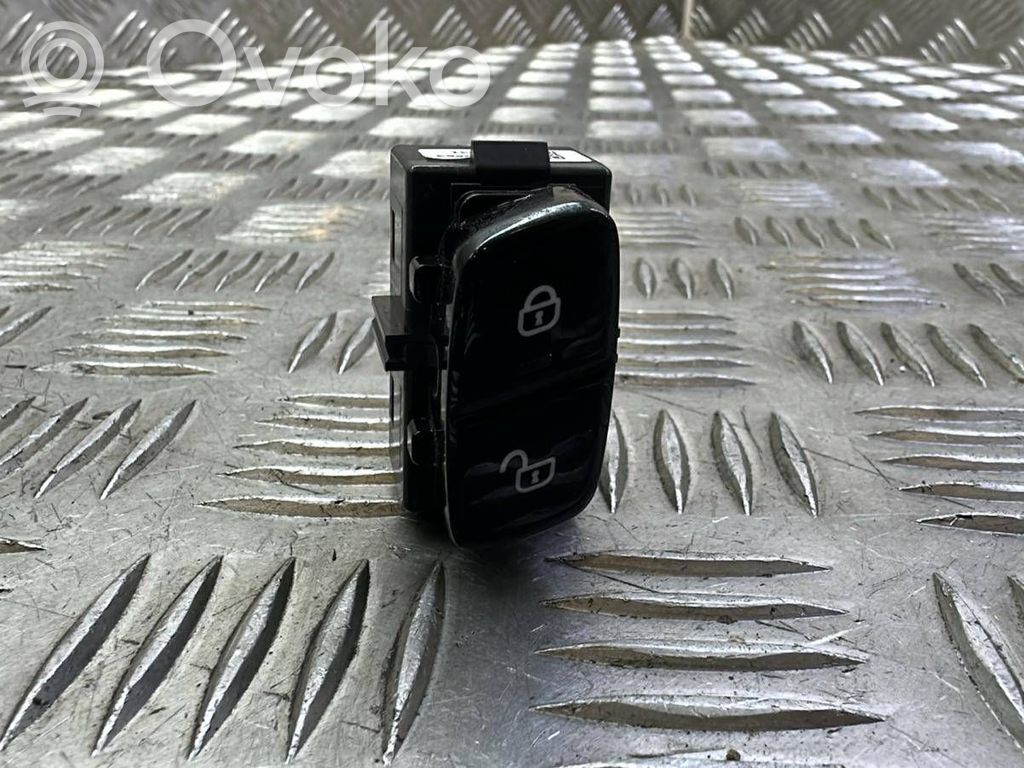 Volvo S90, V90 Central locking switch button 