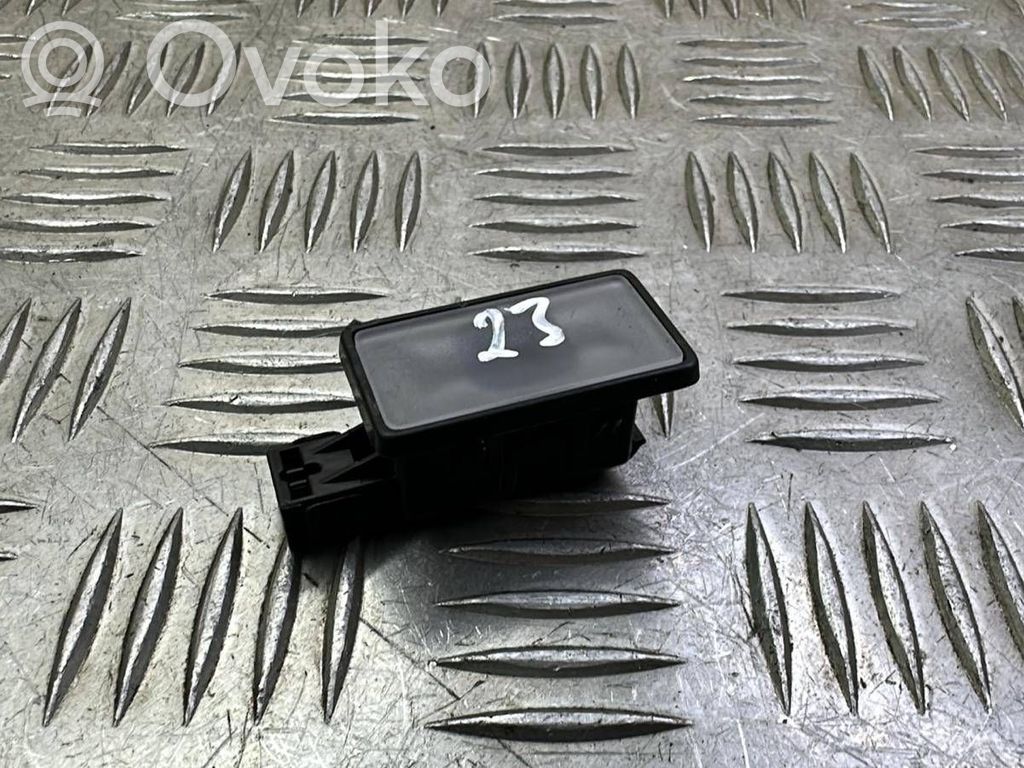 Volvo S90, V90 Boot/trunk interior light 