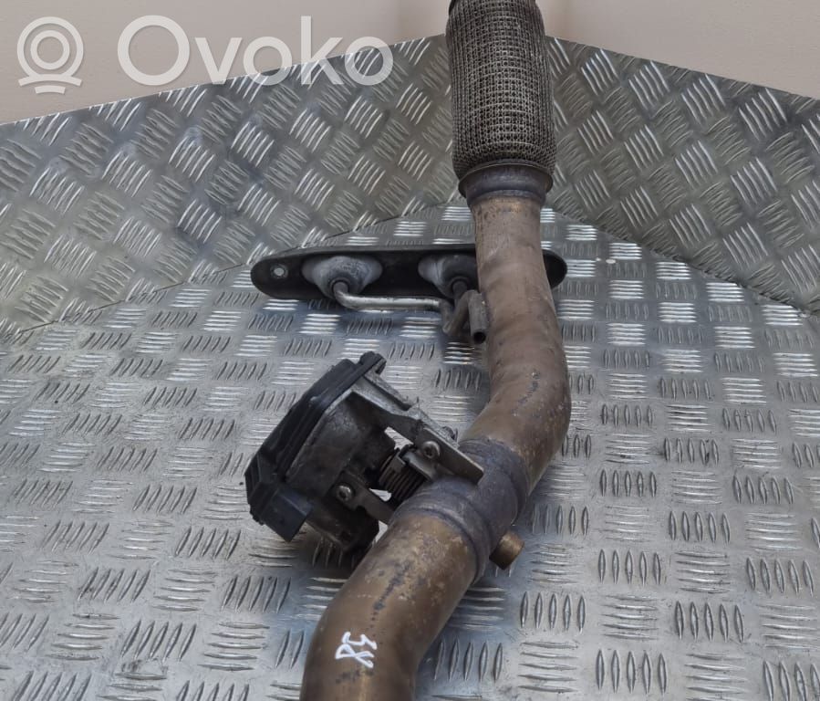 Skoda Octavia Mk3 (5E) Pakoputken joustava liitin 