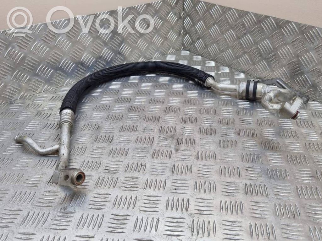 Ford Mondeo MK V Ilmastointilaitteen putki (A/C) 