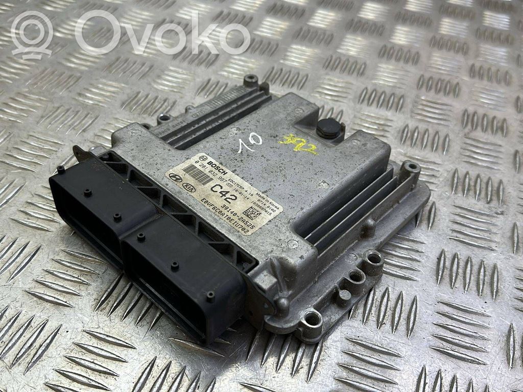 Hyundai i40 Engine control unit/module 
