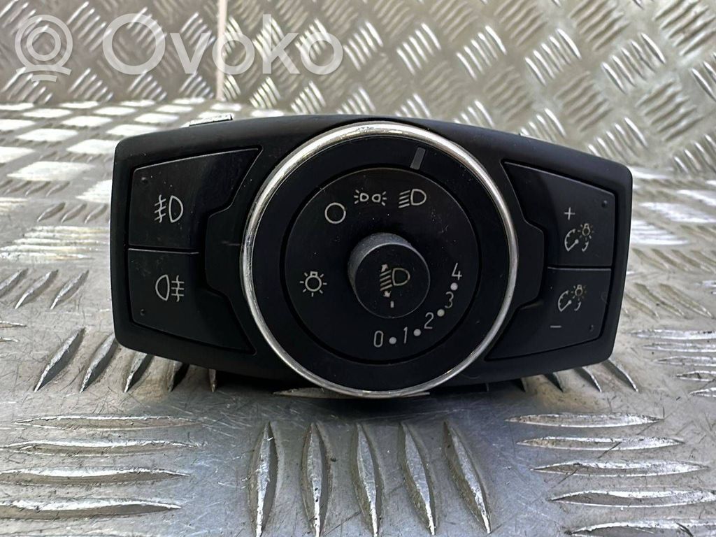 Ford Focus Light switch 