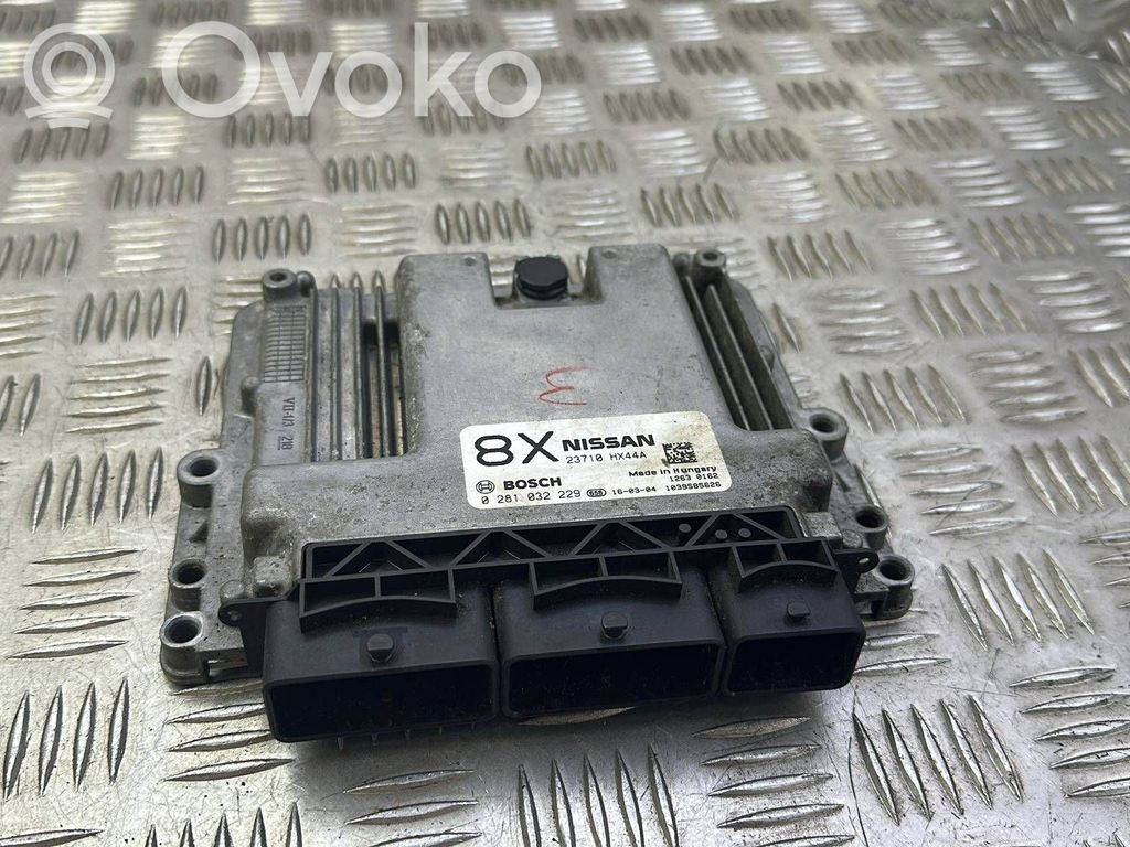 Nissan X-Trail T32 Engine control unit/module 