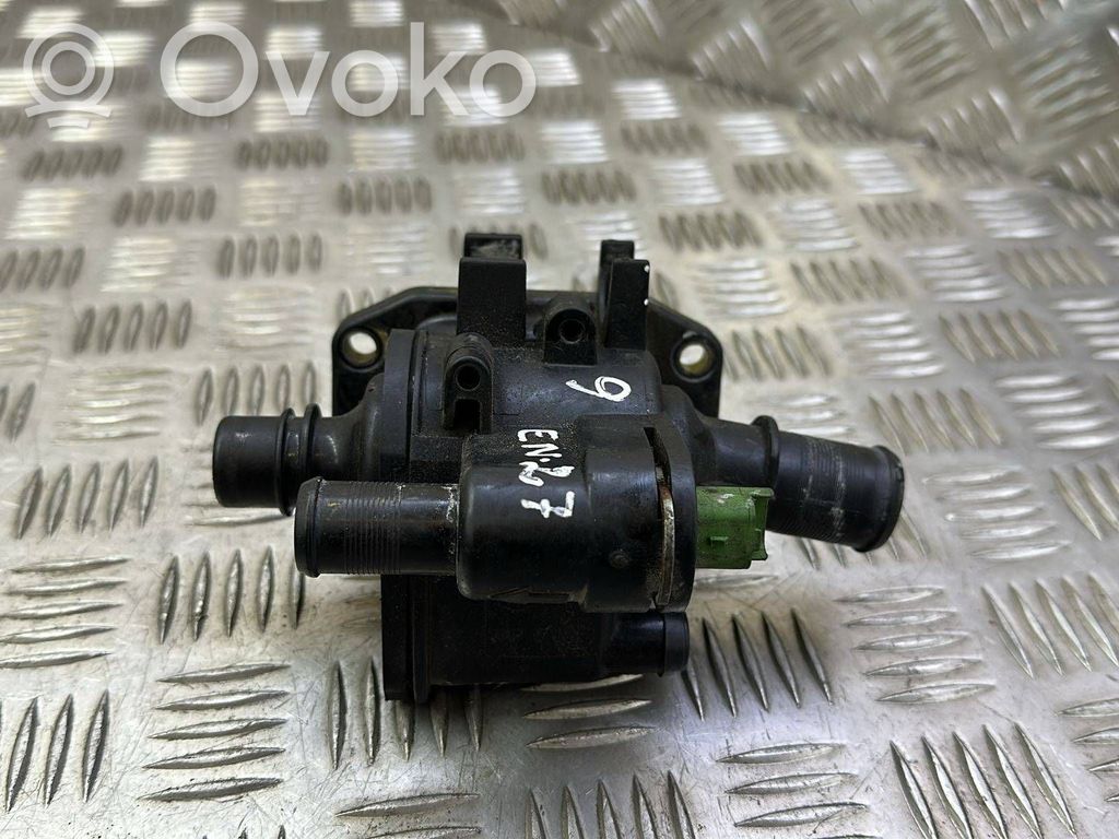 Ford Fusion Termostat / Obudowa termostatu 