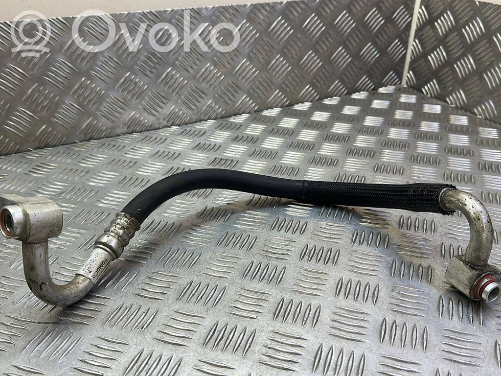 Ford Focus Ilmastointilaitteen putki (A/C) 