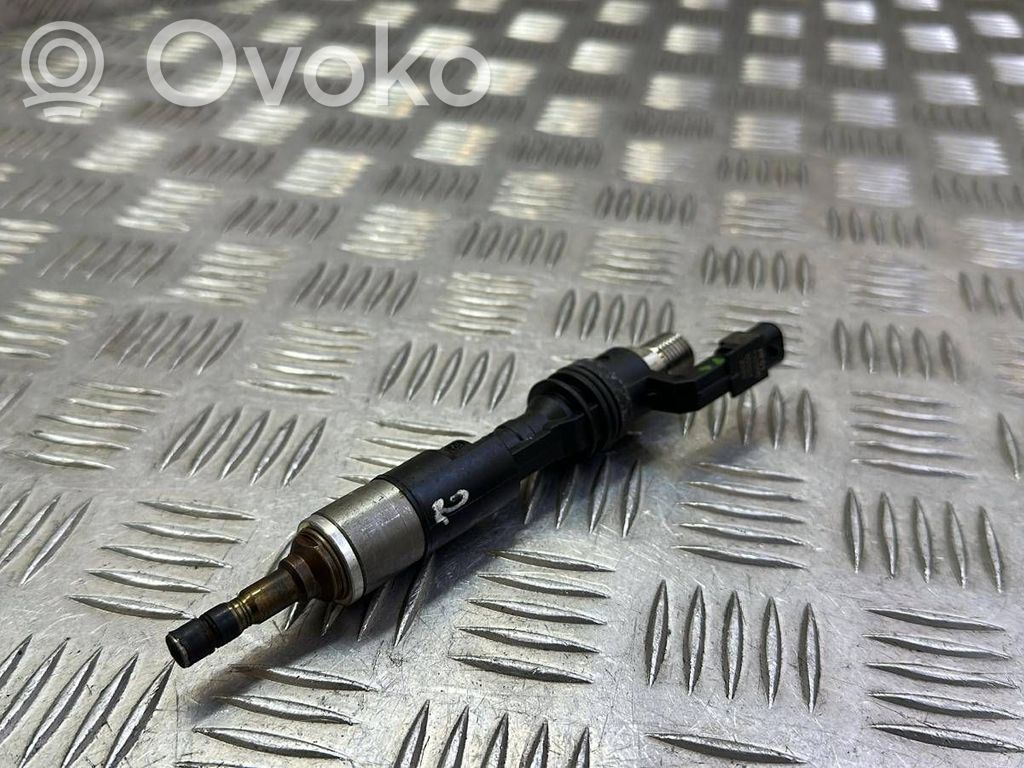 Mazda CX-30 Inyector de combustible 