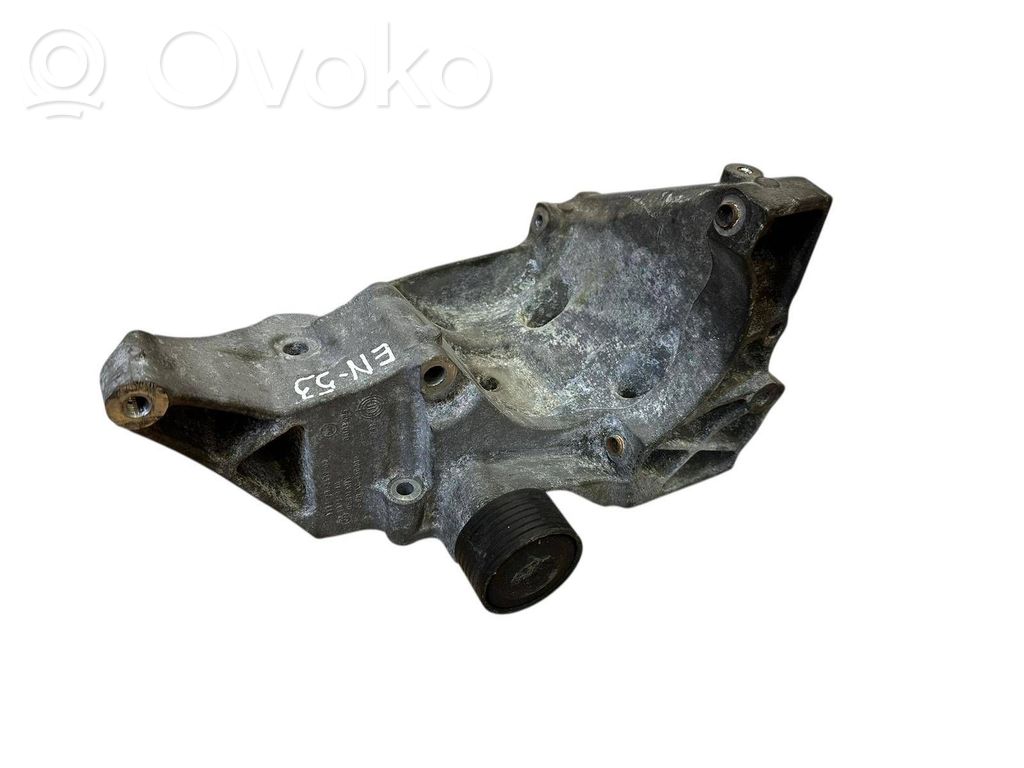 BMW X5 E70 Soporte del alternador 