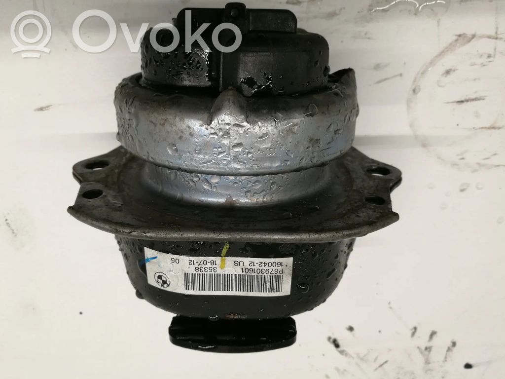 BMW X5 E70 Engine mount bracket 