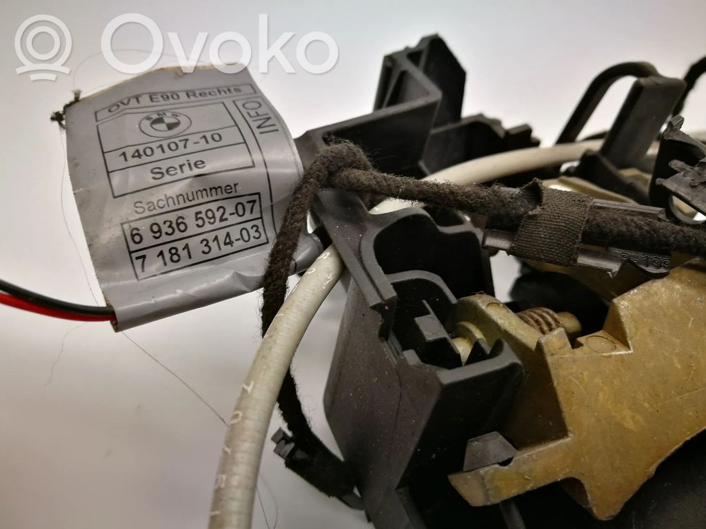 Takaoven ulkokahva   693659207,718131403,E9XHT