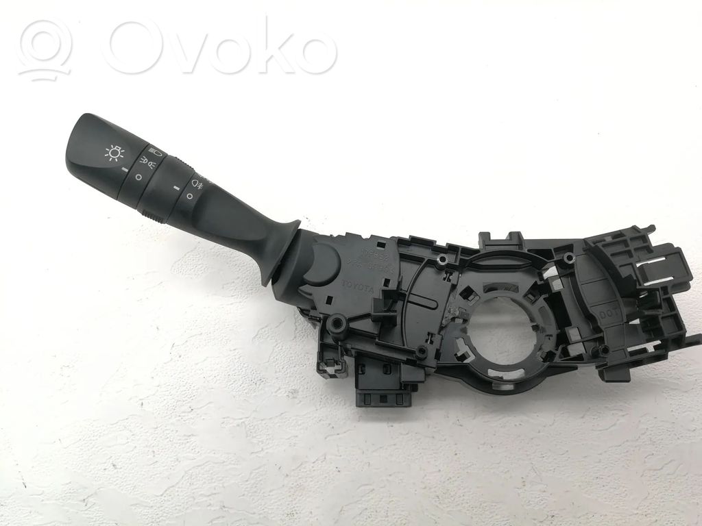 Toyota Auris E180 Indicator stalk 