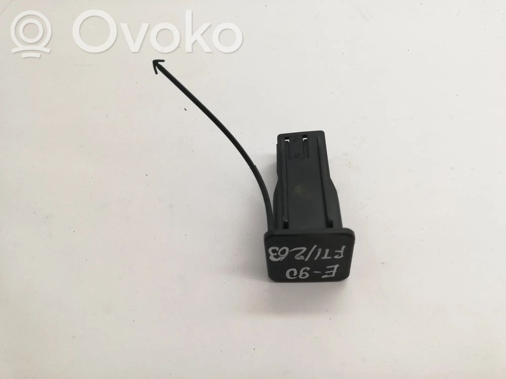 BMW 3 E90 E91 Kita salono detalė 