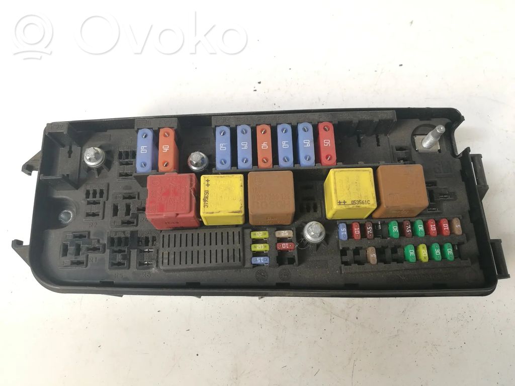 Opel Vectra C Juego de caja de fusibles 