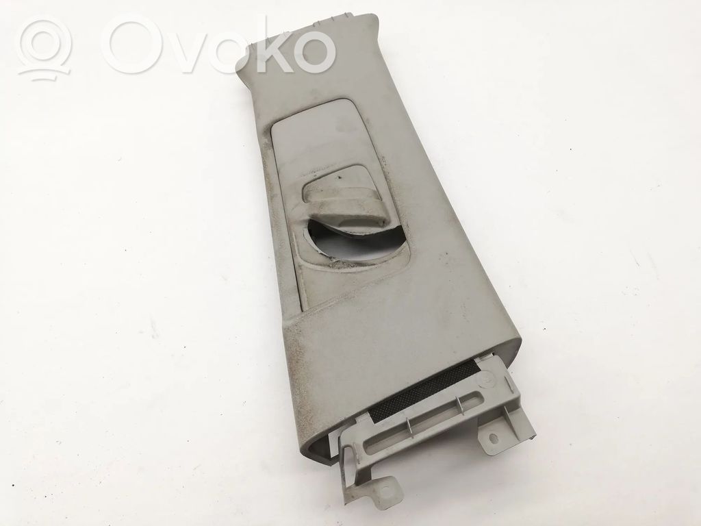 Toyota Verso-S Osłona słupka szyby przedniej / A 