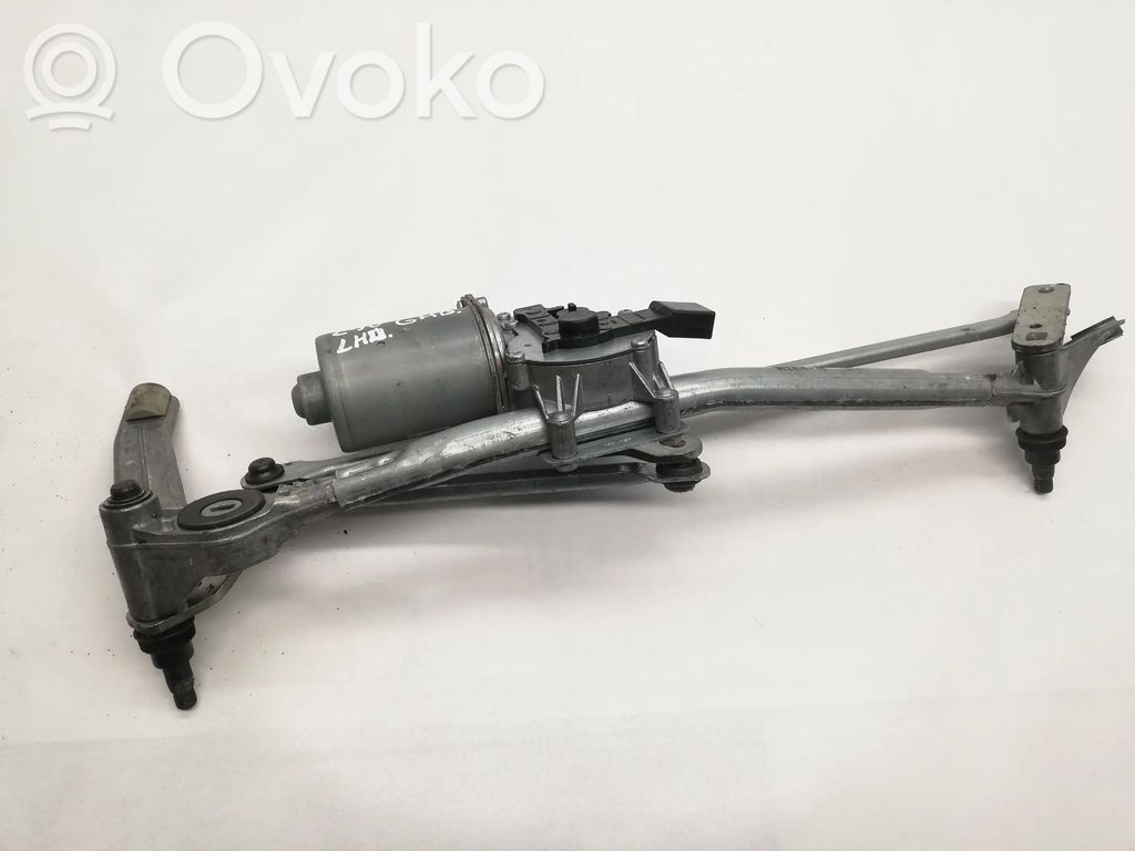 BMW 3 E90 E91 Front wiper linkage and motor 