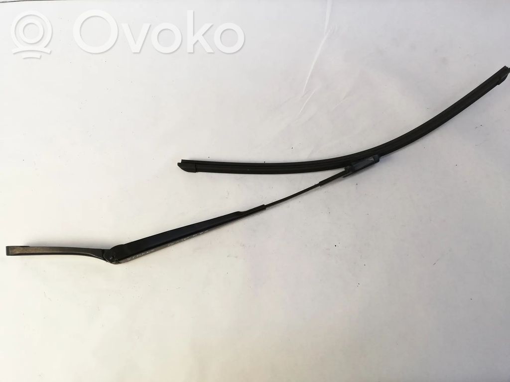 Volkswagen Scirocco Windshield/front glass wiper blade 