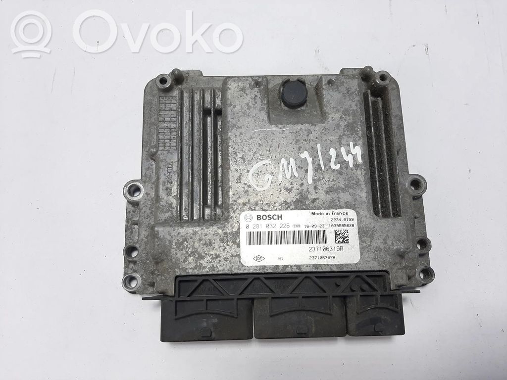 Renault Kadjar Engine control unit/module 