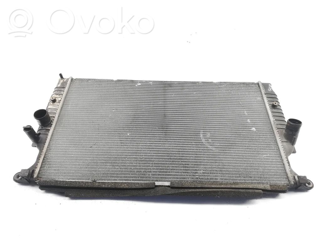 Toyota Avensis T270 Radiatore di raffreddamento 