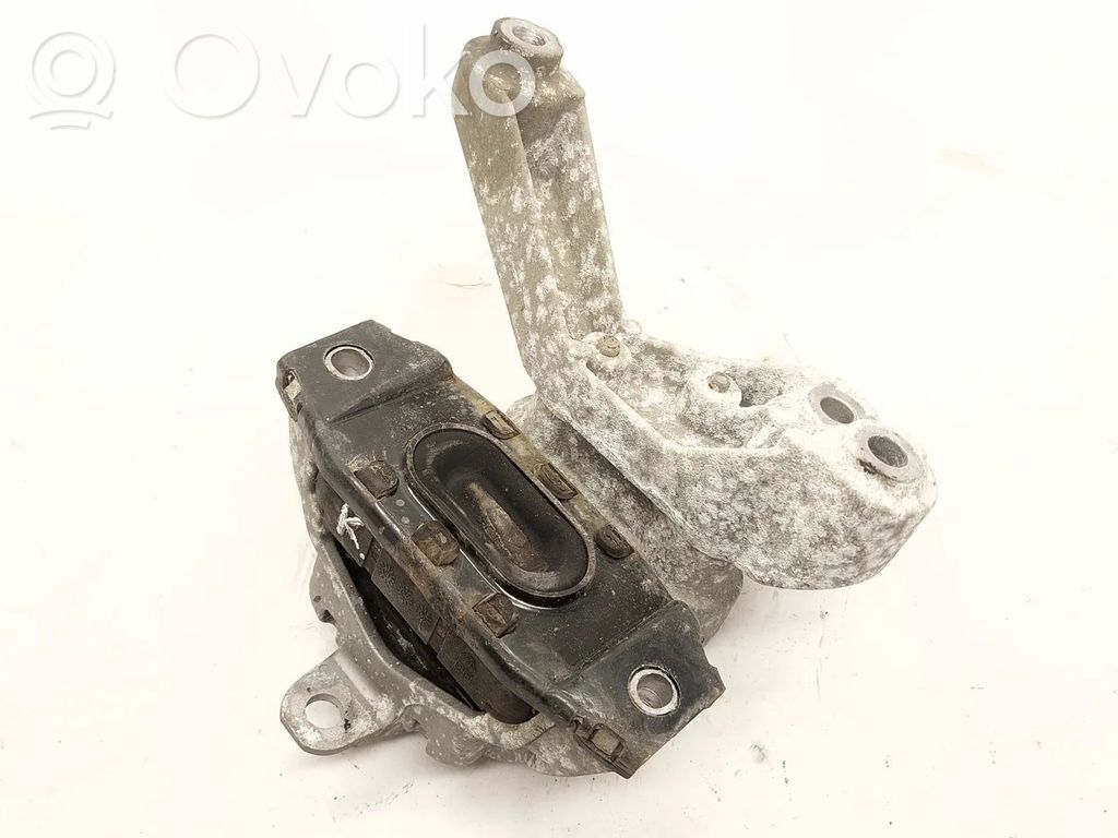 Engine mount bracket