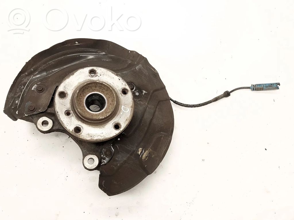 Front wheel hub
