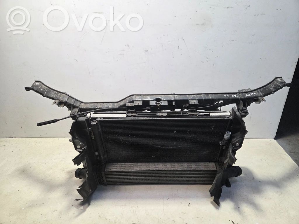 Audi A4 S4 B8 8K Pas przedni 