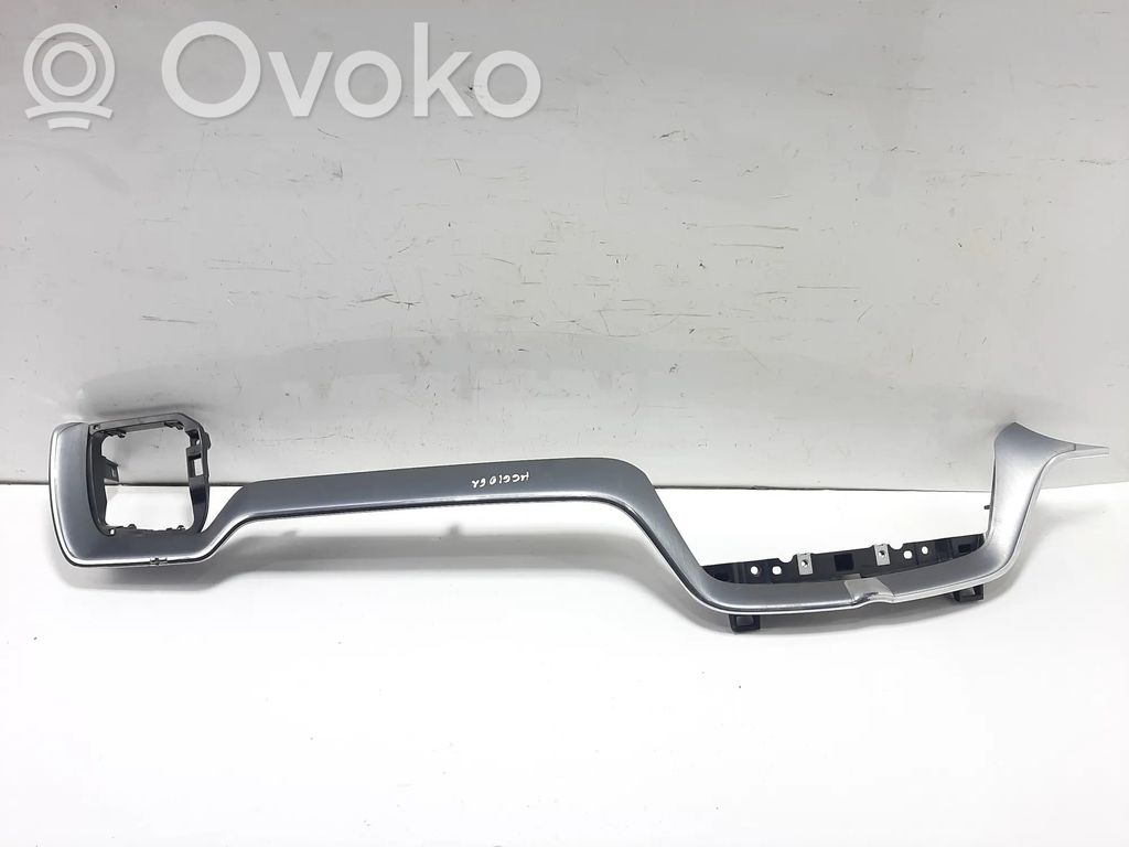 Volvo XC60 Dashboard glove box trim 