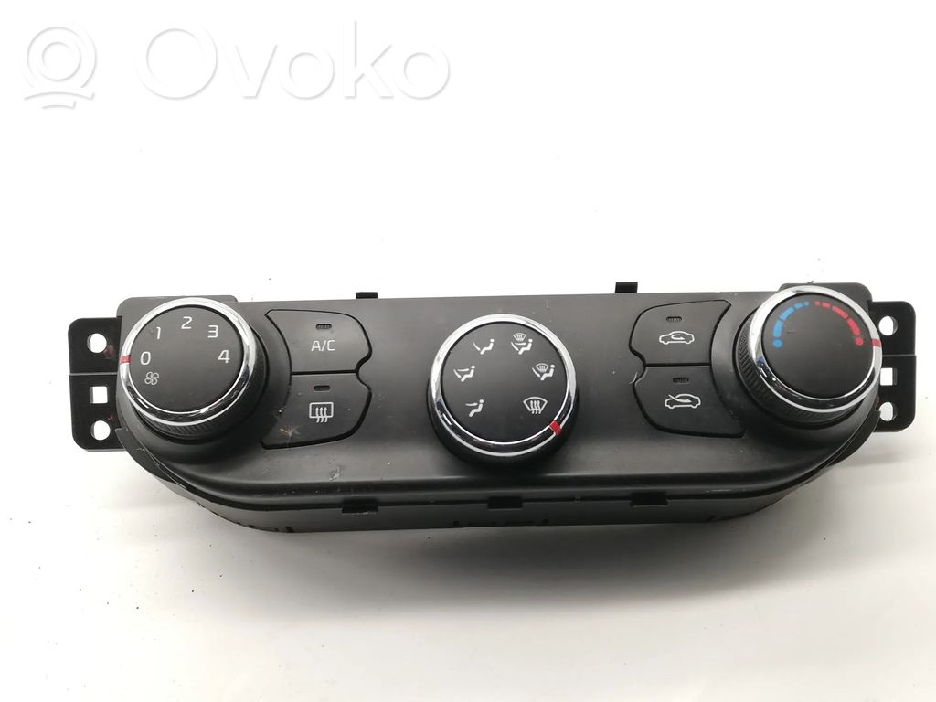 KIA Ceed Interior fan control switch 