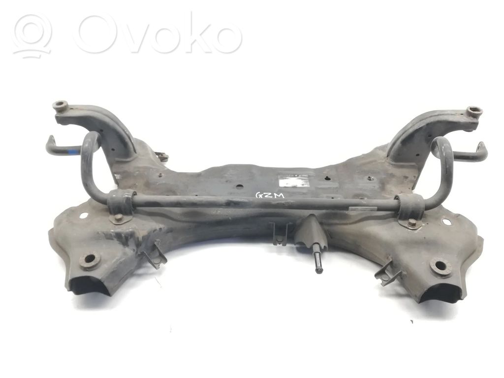 Hyundai i30 Sottotelaio anteriore 