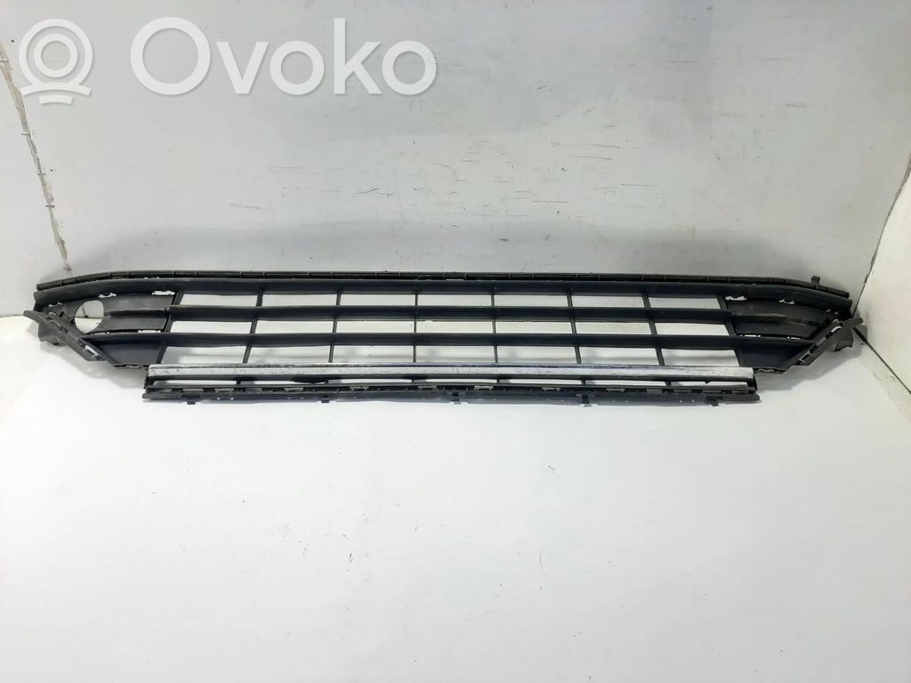 Volkswagen Golf VII Griglia anteriore 
