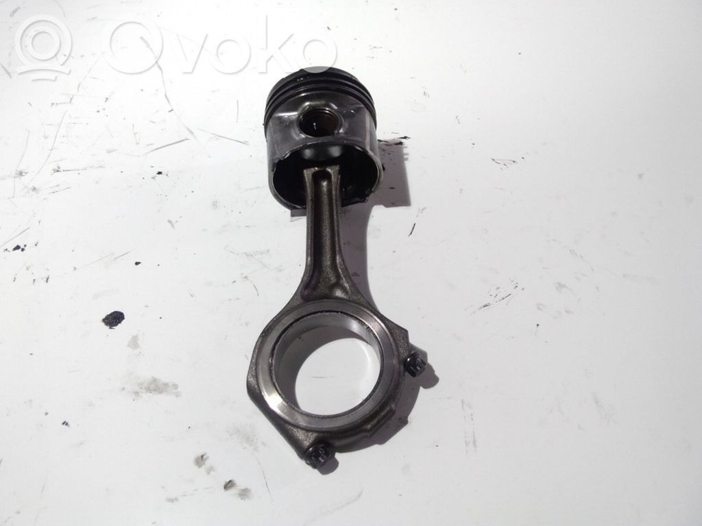 Piston with connecting rod   059J
