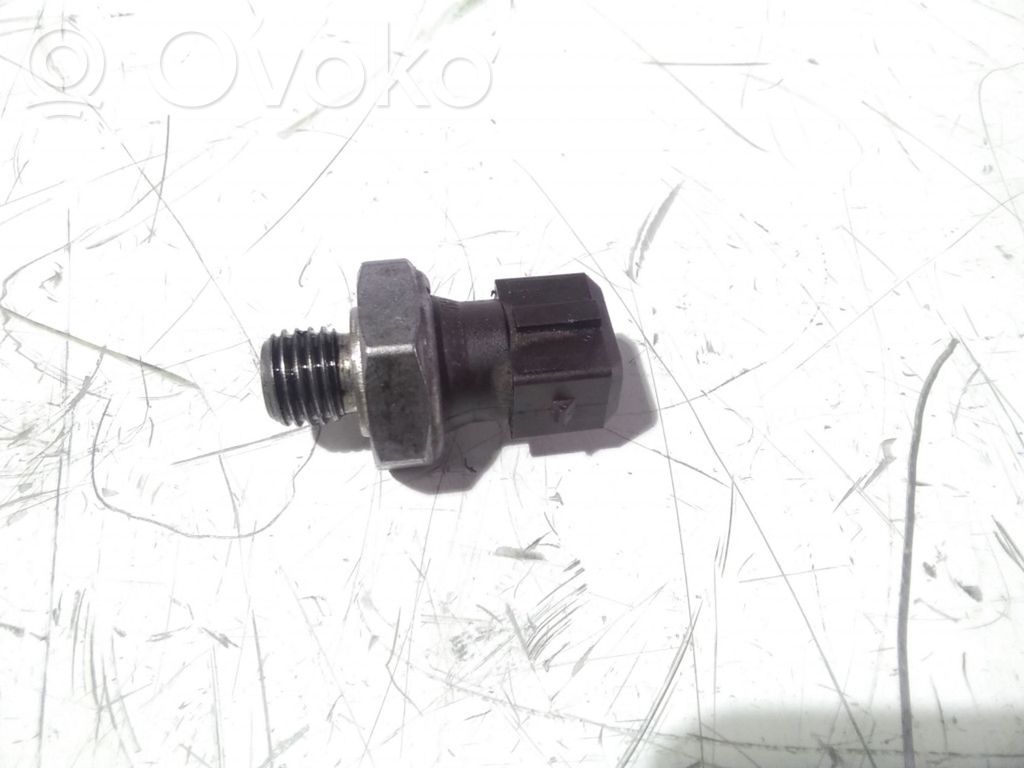 BMW 3 F30 F35 F31 Oil pressure sensor 