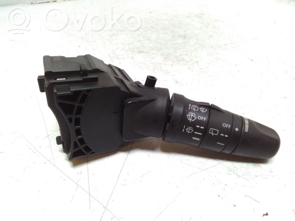 Nissan Primera Palanca de control del limpiaparabrisas 