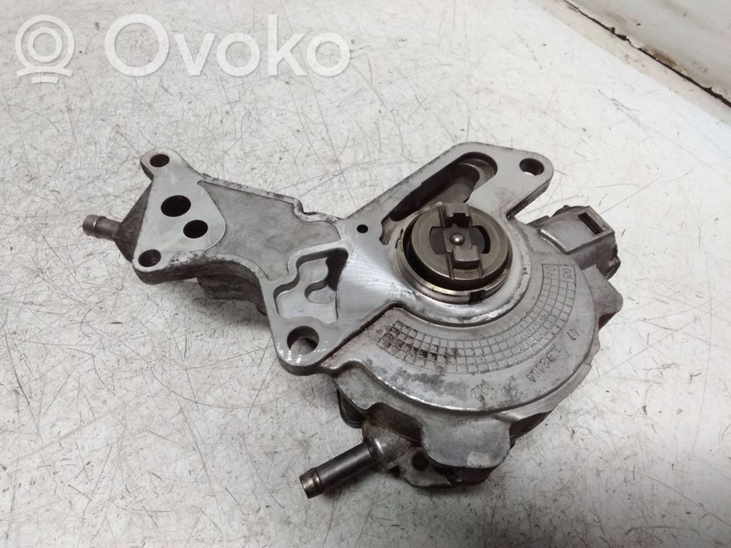 Volkswagen PASSAT B6 Vakuumsūknis 