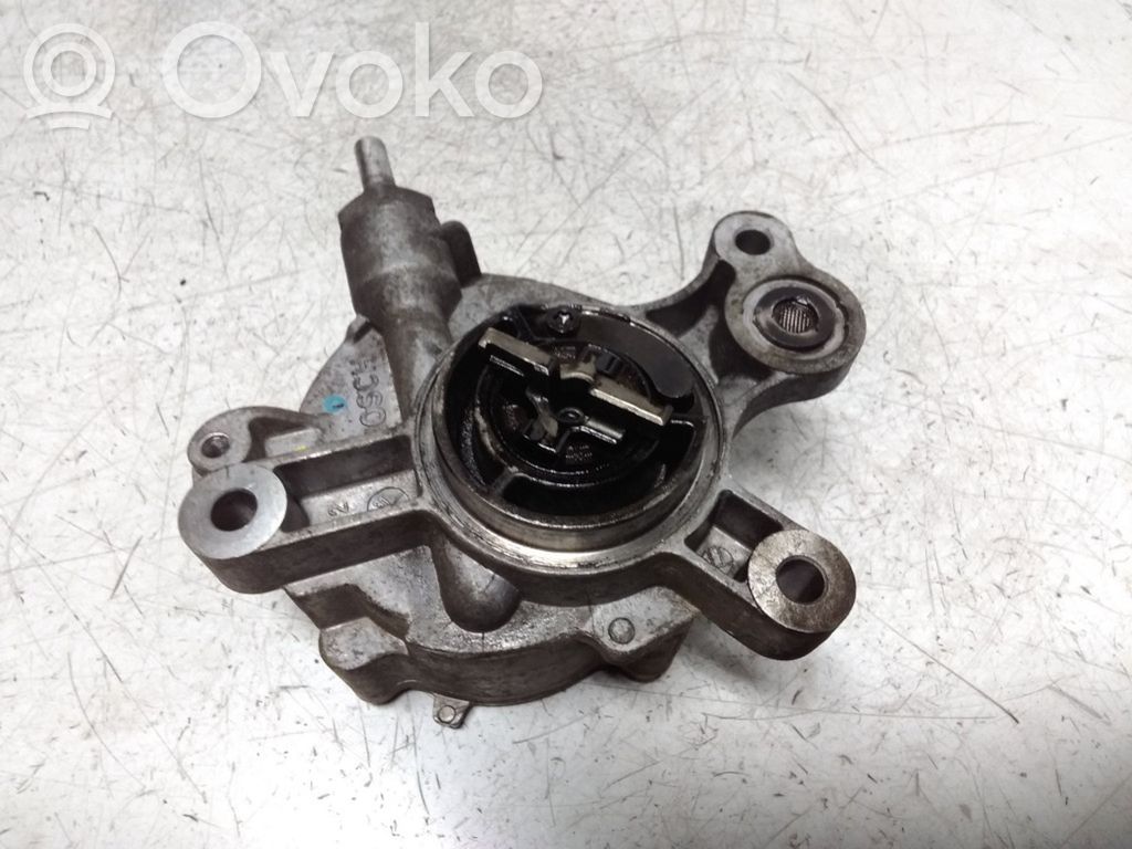 Peugeot 407 Vacuum pump 