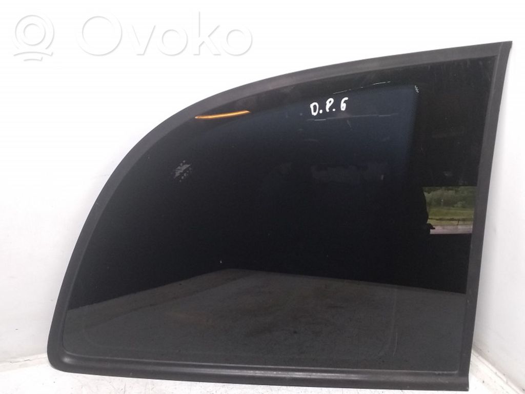 Opel Zafira A Vidrio lateral trasero 