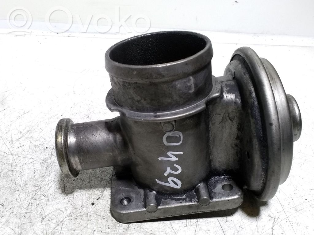 BMW 5 E39 EGR vožtuvas 