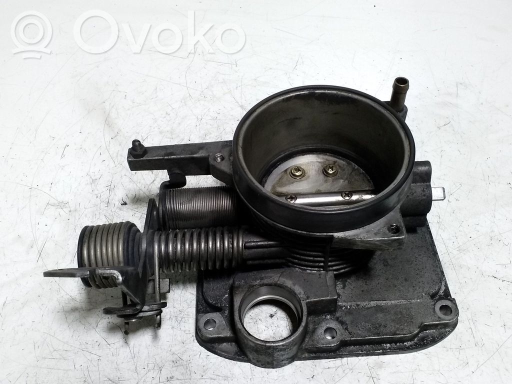 BMW 7 E38 Throttle valve 