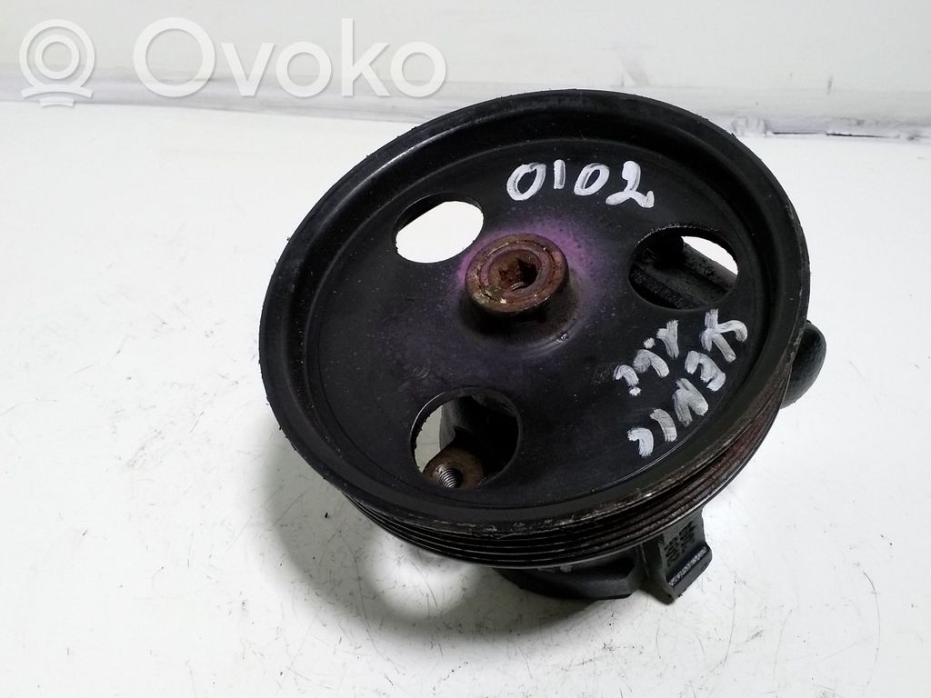 Renault Scenic I Power steering pump 