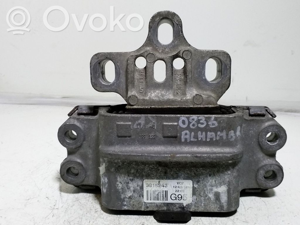 Seat Alhambra (Mk2) Engine mount bracket 