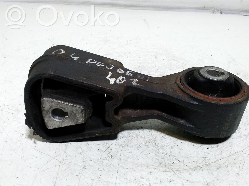 Engine mount bracket