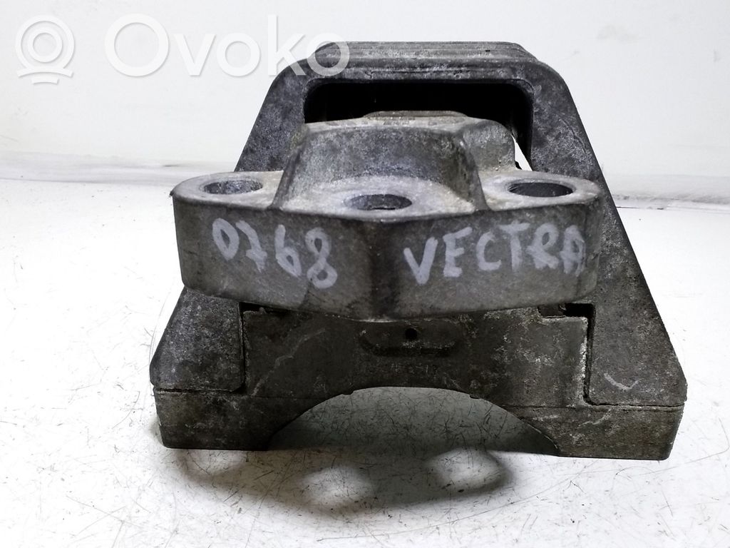 Opel Vectra C Engine mount bracket 