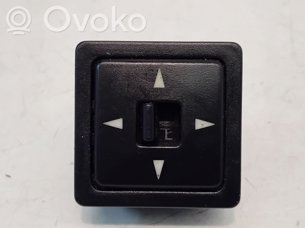 KIA Carnival Wing mirror switch 