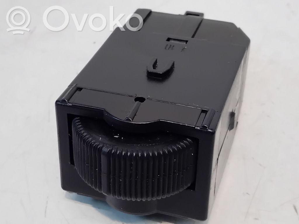 Mitsubishi Carisma Panel lighting control switch 