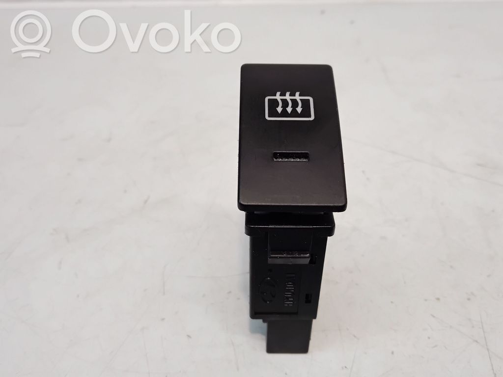 Hyundai Matrix Windscreen/window heater switch 