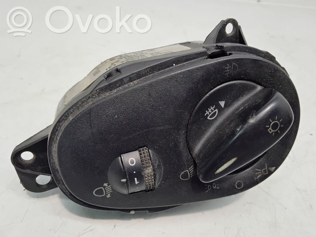 Ford Focus Light switch 
