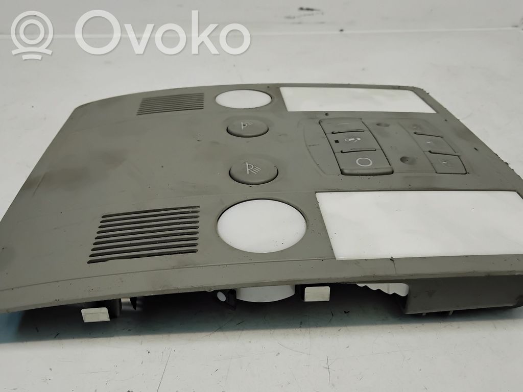 Audi A8 S8 D3 4E Front seat light 