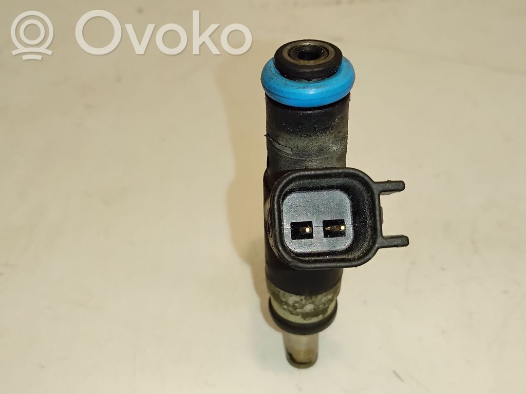 Dodge Caliber Fuel injector 