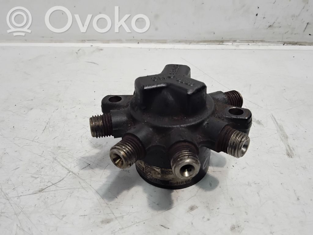 Ford Focus Fuel main line pipe 