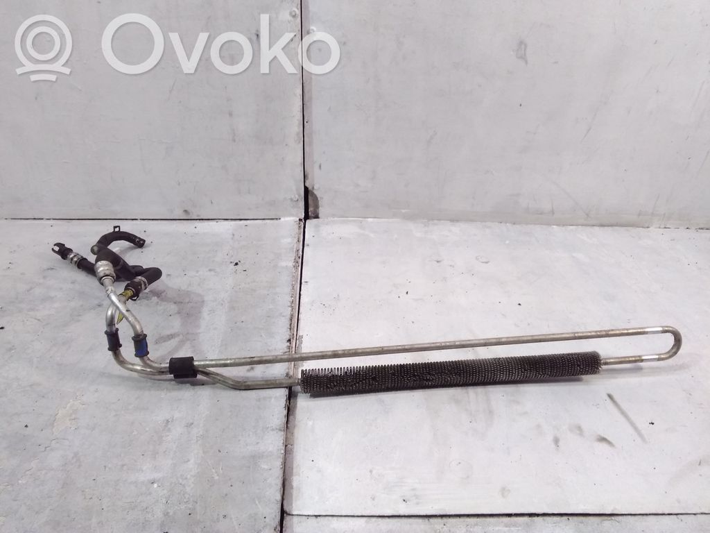 Volvo V70 Ohjaustehostimen jäähdytin 