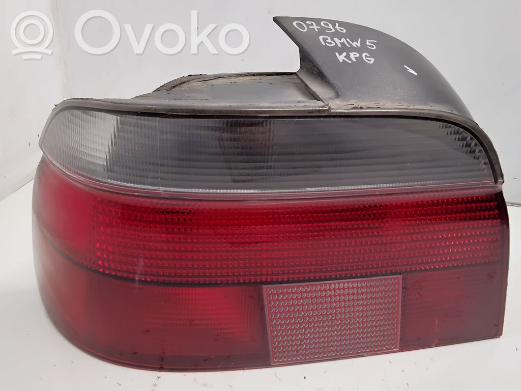 BMW 5 E39 Galinis žibintas kėbule 