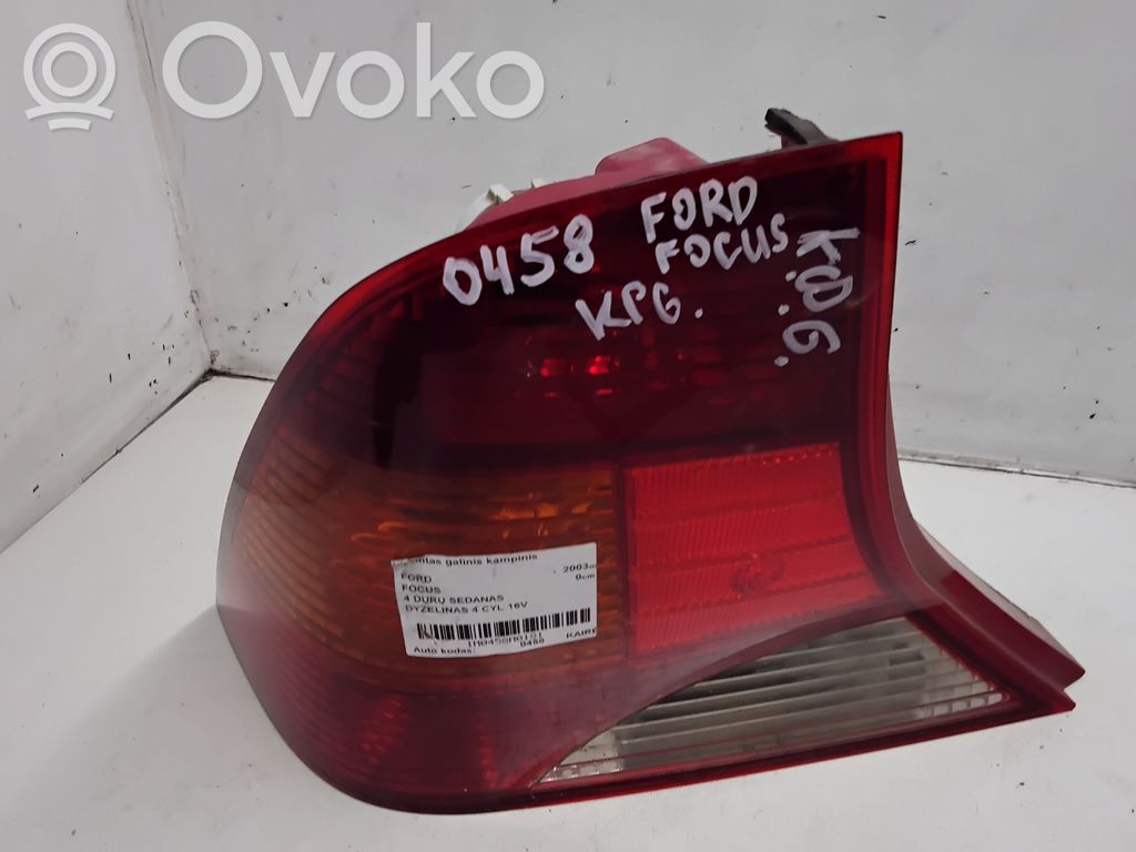 Ford Focus Luz trasera/de freno 